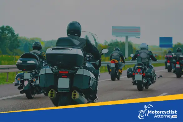 &iquest;Es legal cambiar de carril en California?
