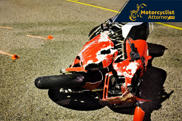 accidente de motocicleta en la carretera 1